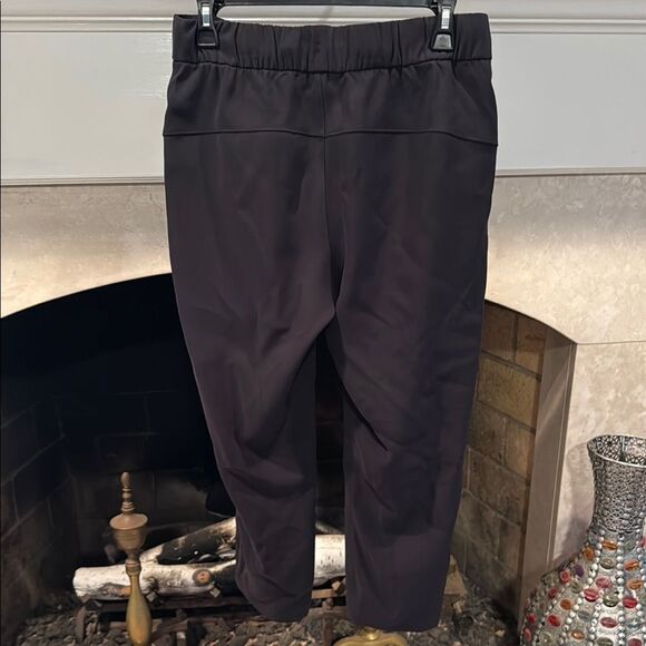 Lululemon Athletica Black Pants Versatile Design size 6 - Picture 3 of 4